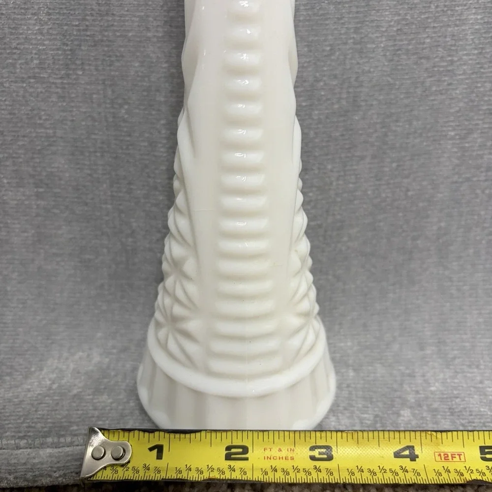 Vintage Anchor Hocking Stars And Bars White Milk Glass Bud Vase 9 Inch